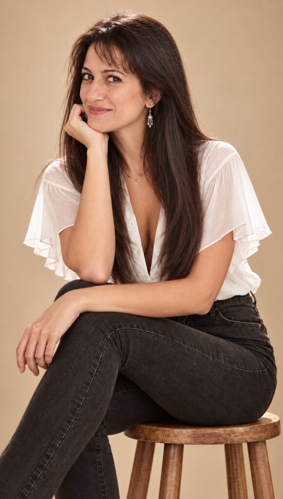 Editorial studio portrait of Diana Trinchinet